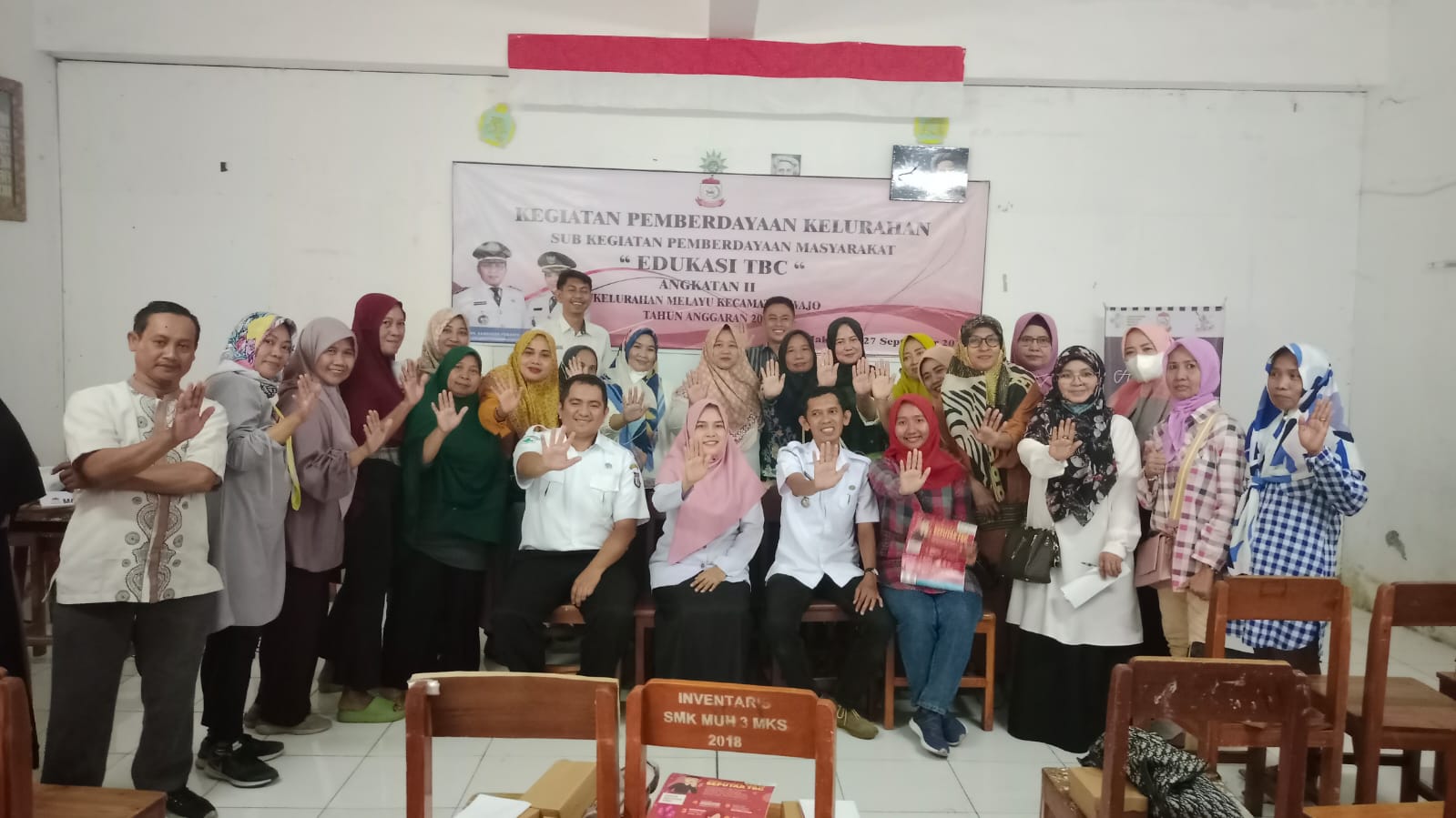 Gambar KEGIATAN PEMBERDAYAAN KELURAHAN MELAYU KEC.WAJO "EDUKASI TBC" ANGKATAN II BERLOKASI DI SMA MUHAMMADIYAH 6 JL.MUHAMMADIYAH